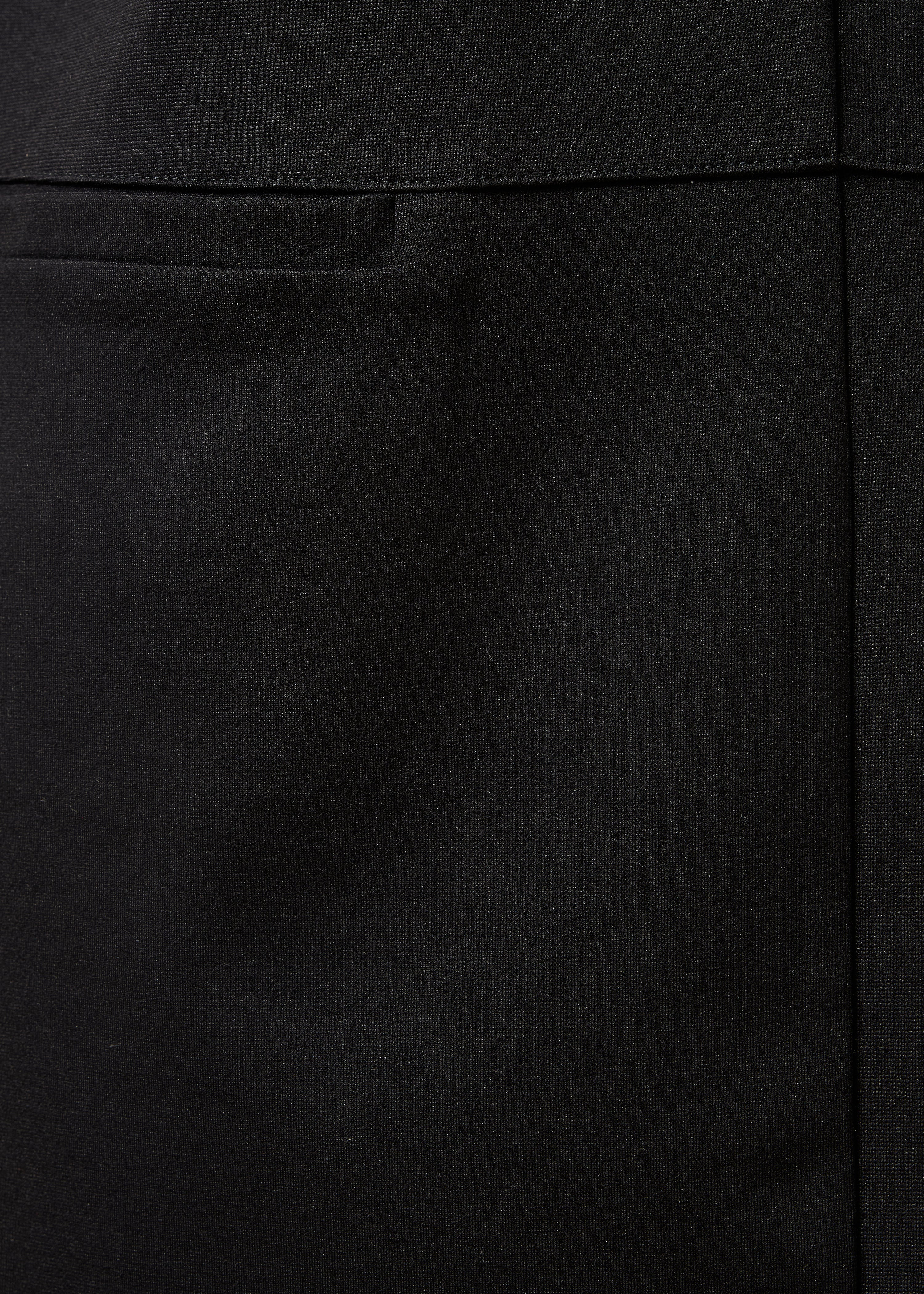 Kurzes schwarzes ärmelloses Trägerkleid aus Milano-Jersey