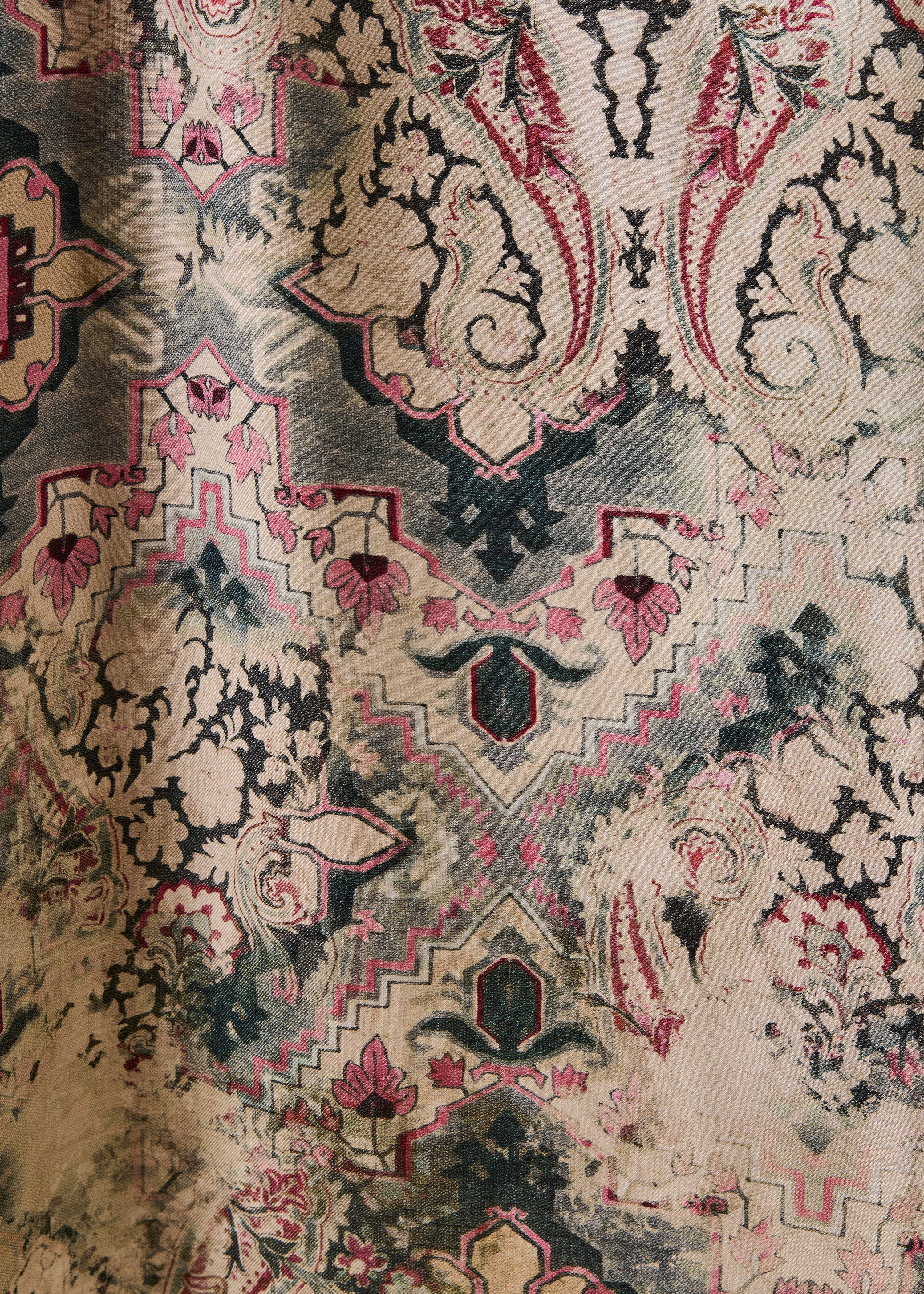 Robe écrue à imprimé manches longues