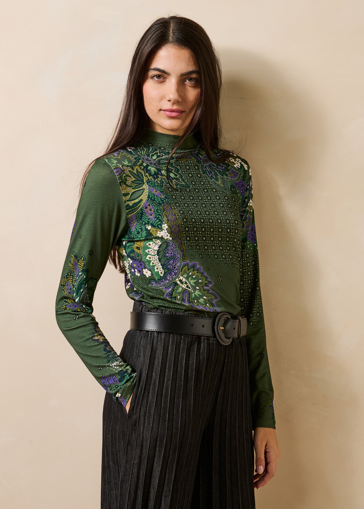 T-shirt verde stampato a maniche lunghe in jersey