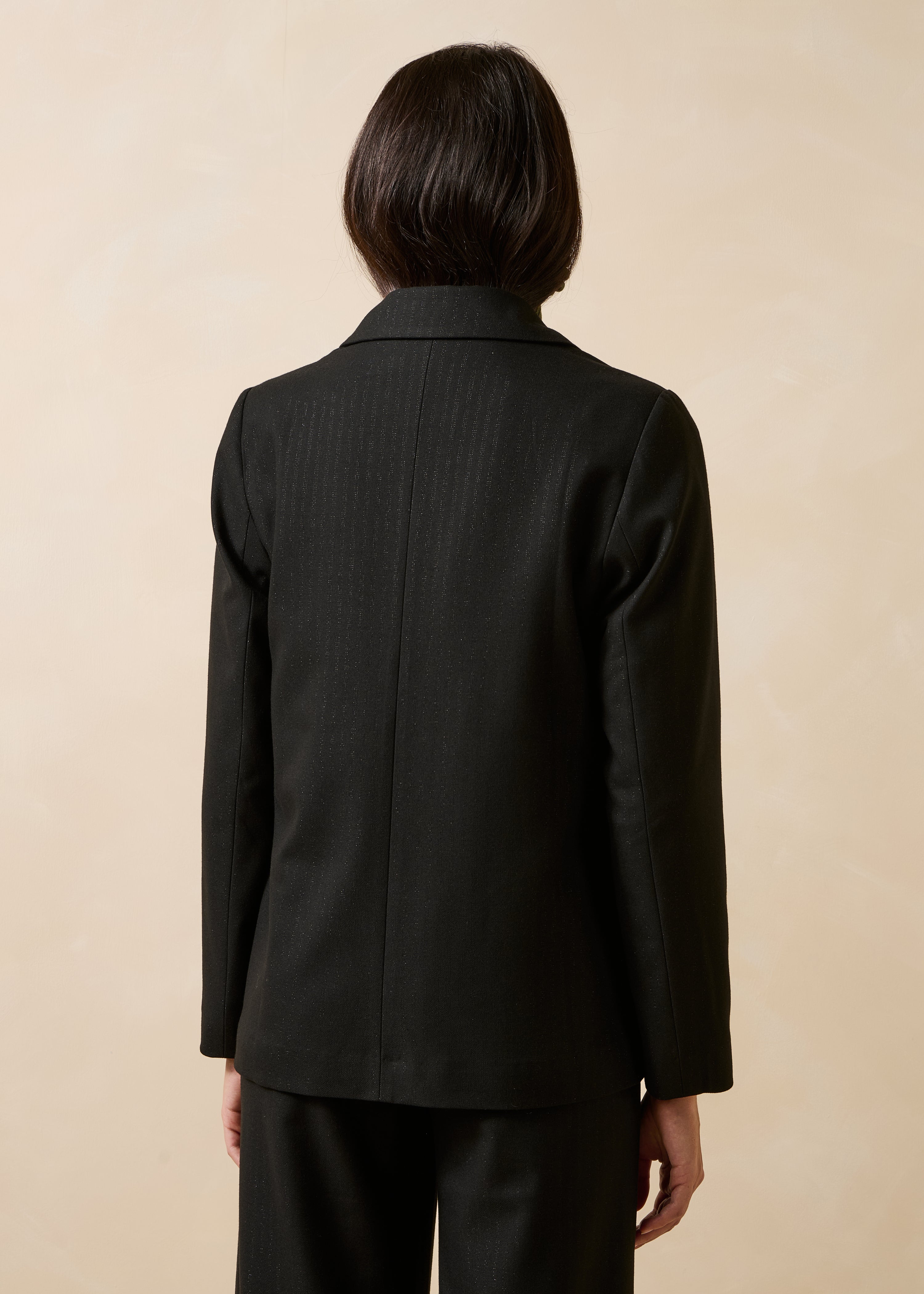 Zwarte getailleerde blazer met lange mouwen en strepen