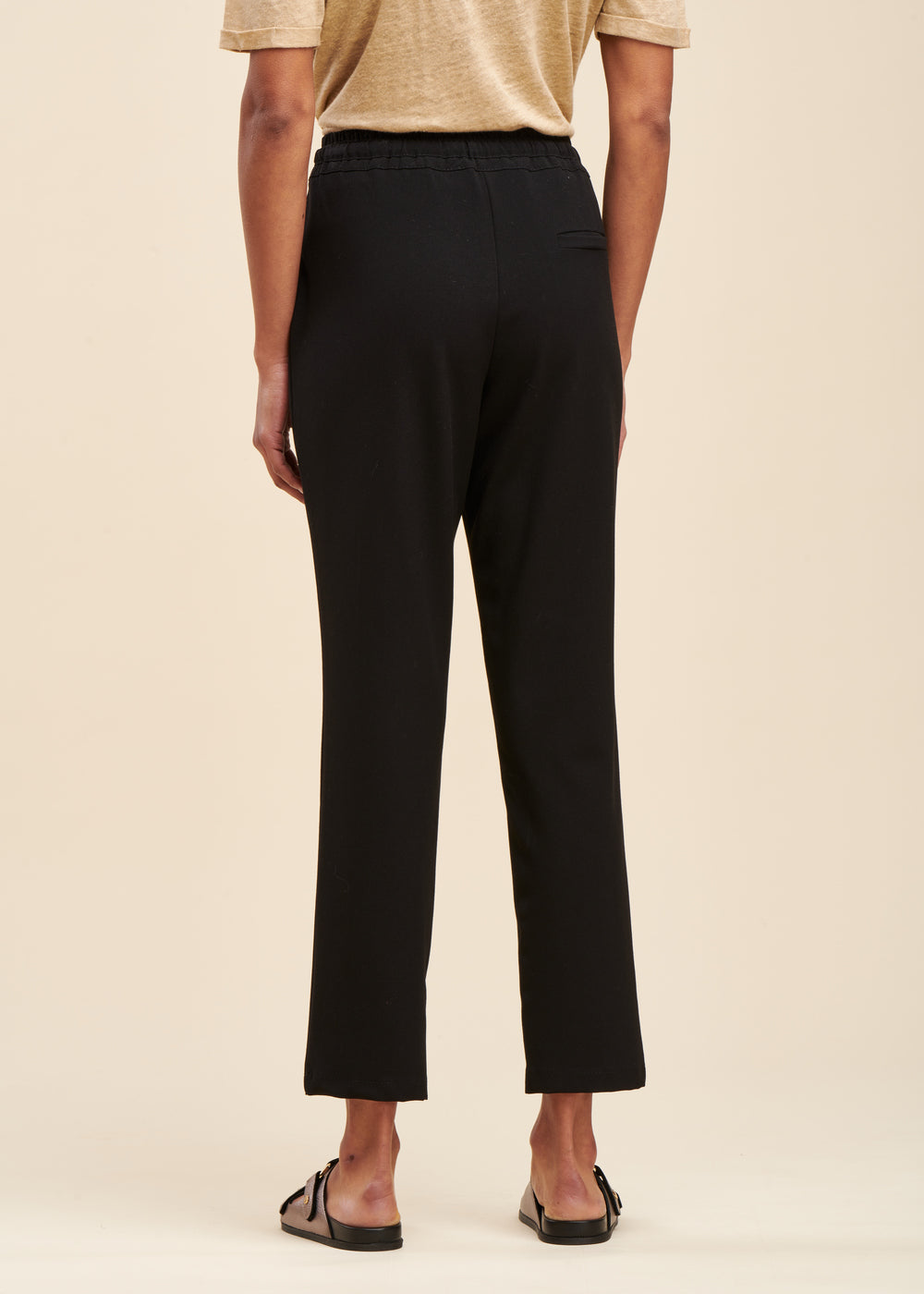Fließende Hose