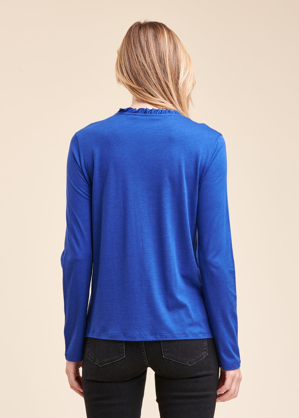 Tshirt manches longues détail encolure