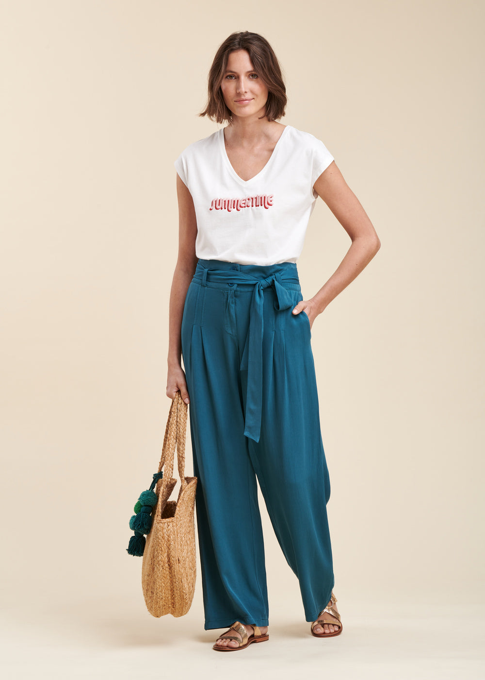 Wide, flowing pants