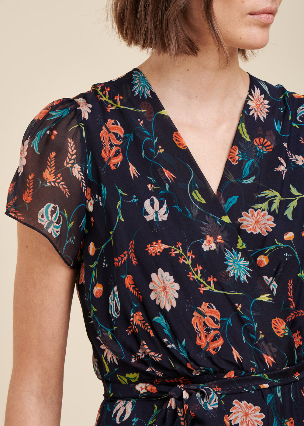 Lange zijden viscose jurk met bloemenprint